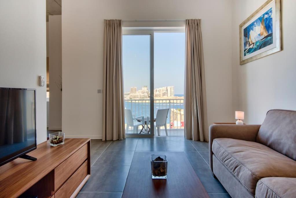 Vallettastay - Harbor View Gem -Sea View 2 Bed Apt Екстер'єр фото