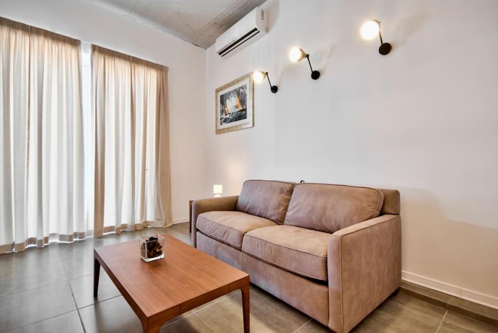 Vallettastay - Harbor View Gem -Sea View 2 Bed Apt Екстер'єр фото