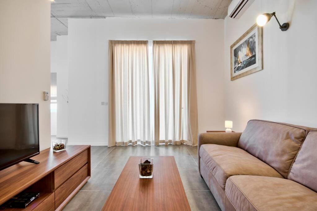 Vallettastay - Harbor View Gem -Sea View 2 Bed Apt Екстер'єр фото